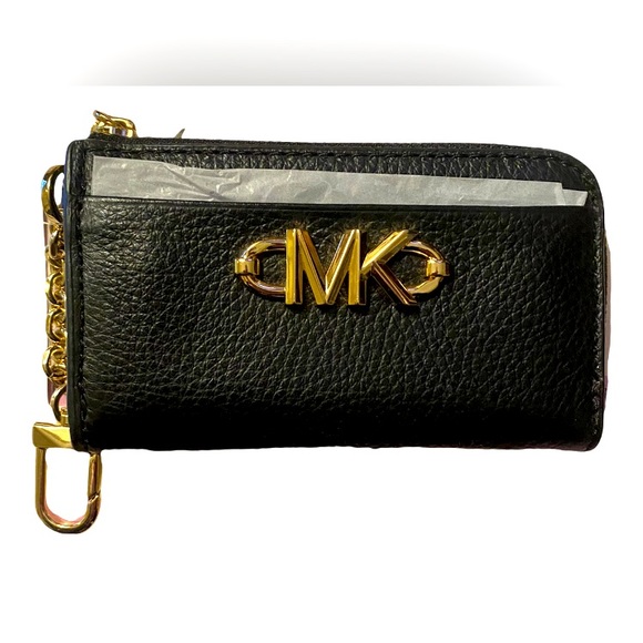 Michael Kors Handbags - Michael Kors Pipper Small Corner Zip Card Case In Black